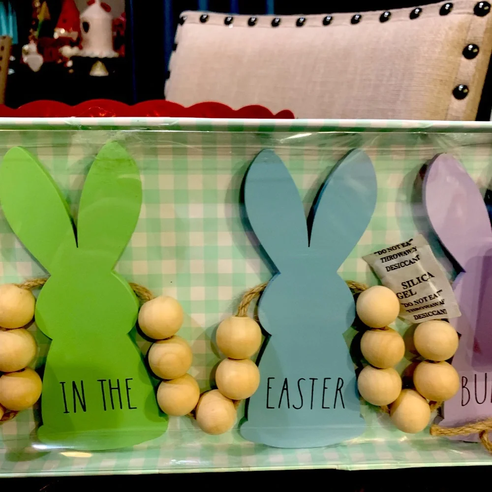 Rae Dunn “ We Believe in The Easter Bunny” Garland